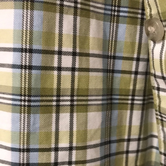 Oversized Eddie Bauer Button-Up Shirt. - Picture 3 of 3